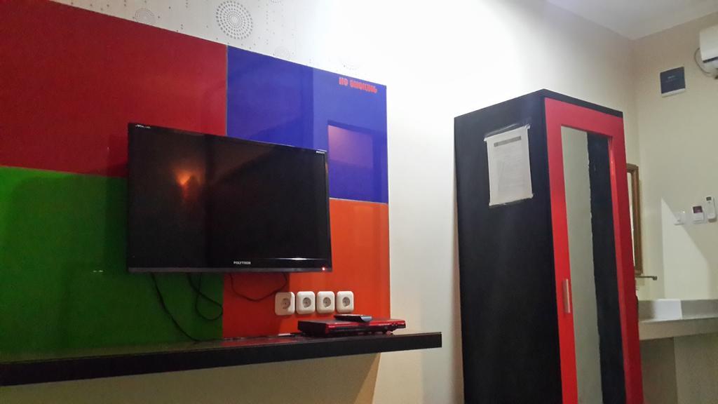 California Hotel Jakarta Room photo